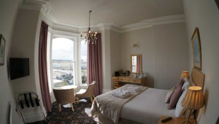 Superior Double Room with Bay Window – Sea View